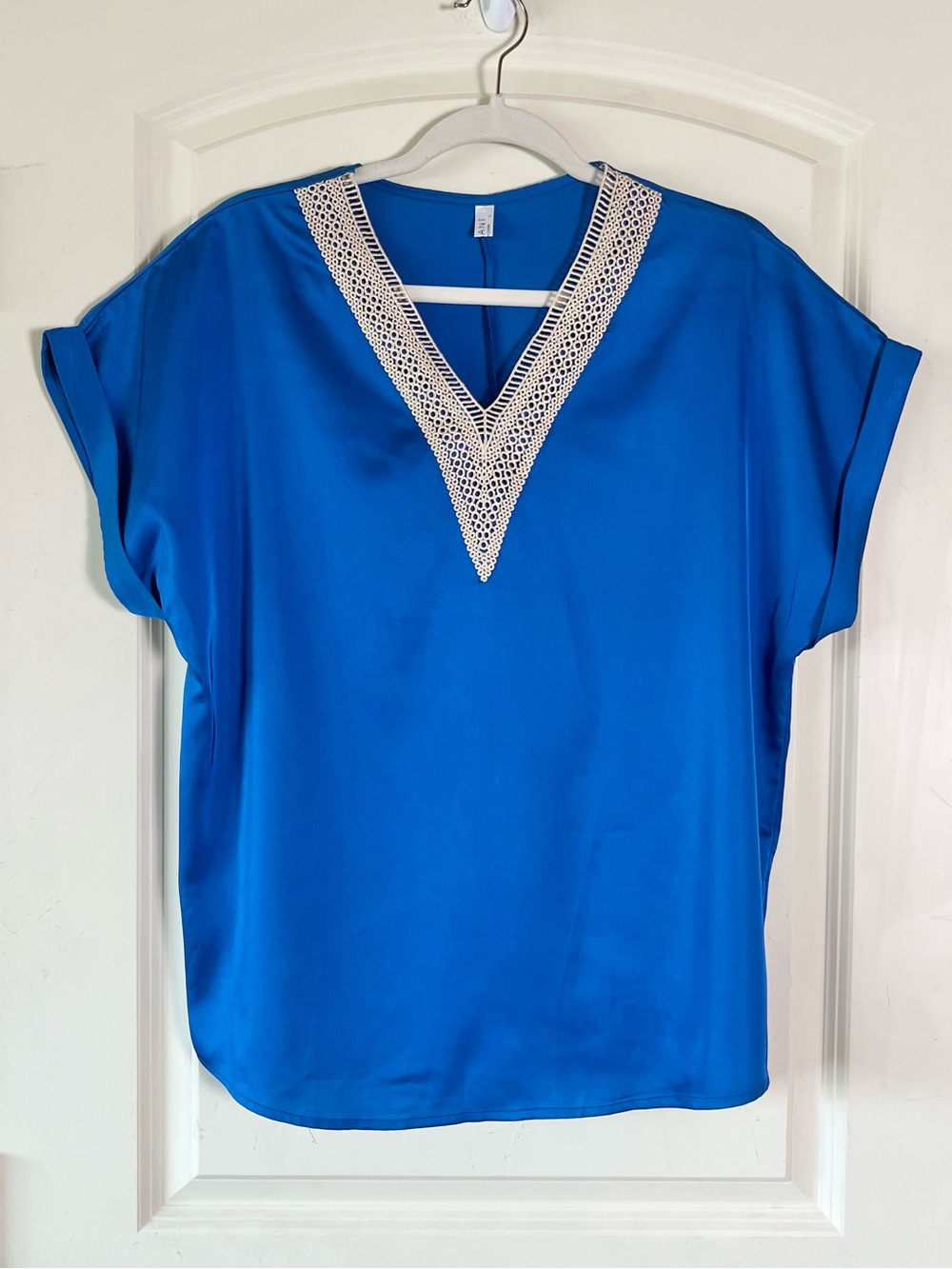 Chic Royal Blue Satin Blouse V-Neck Lace Trim Tunic Top Womens Size Large